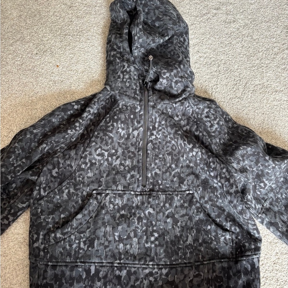 Lululemon Scuba Sweatshirt